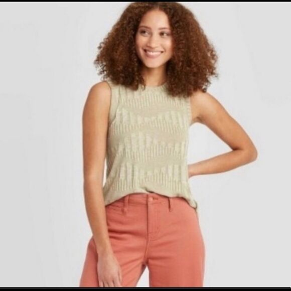 2 for 20 A new day top - Picture 1 of 5
